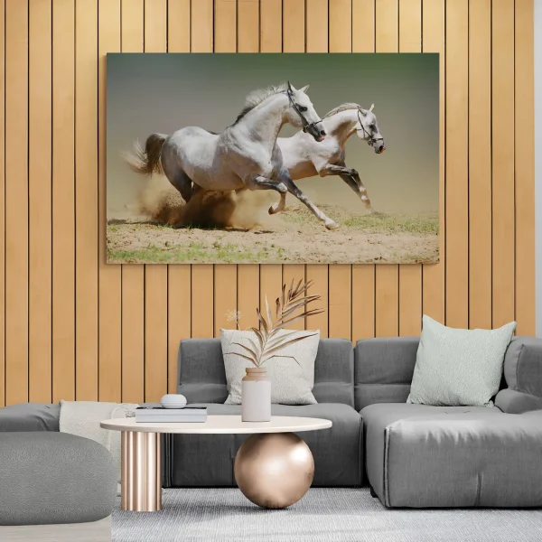 canvas slika dva bijela konja u galopu